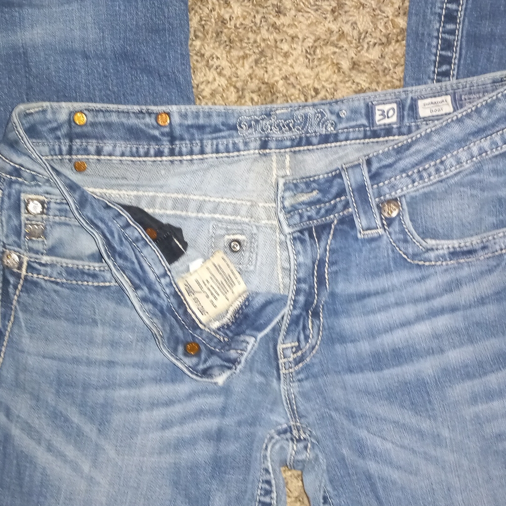 Jeans